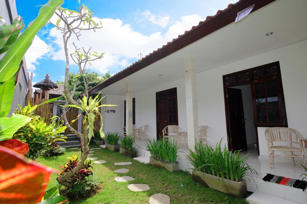 Andy Guesthouse Canggu Eksteriør billede
